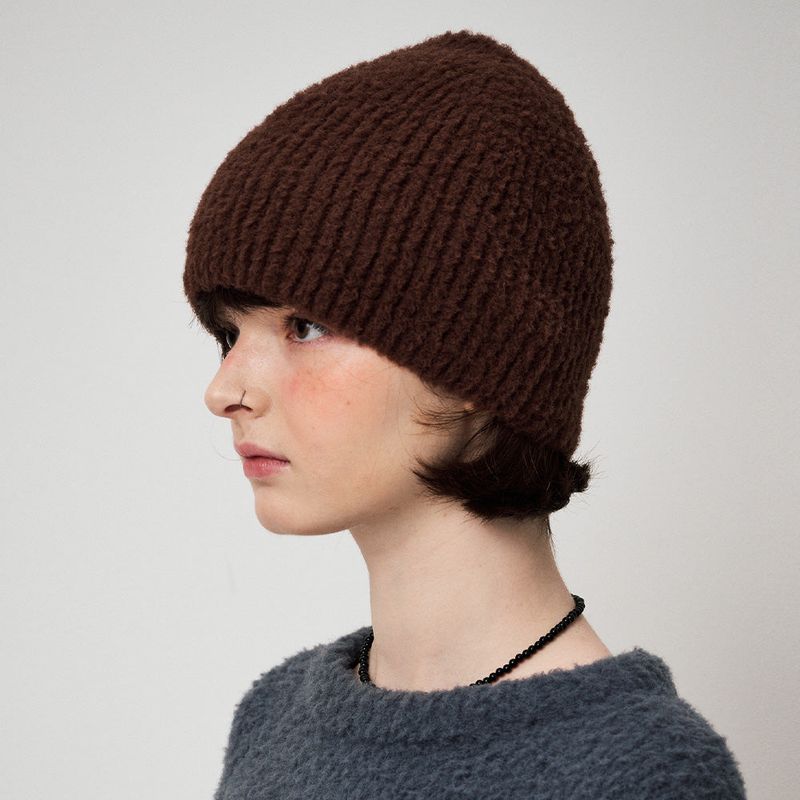 FLUFFY RIBBON BEANIE, BROWN