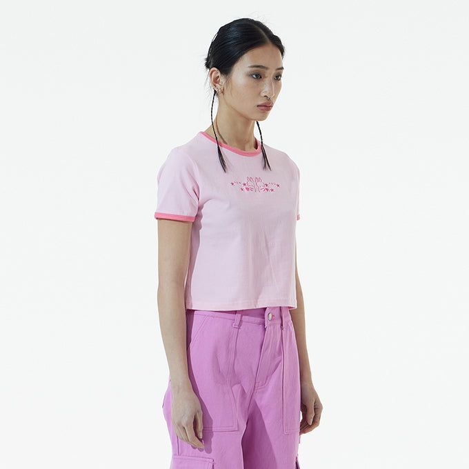 ANDTHEOTHER(アンドジアザー)の「PINK RABBIT EMOJI CROP T-SHIRT(Tops)」