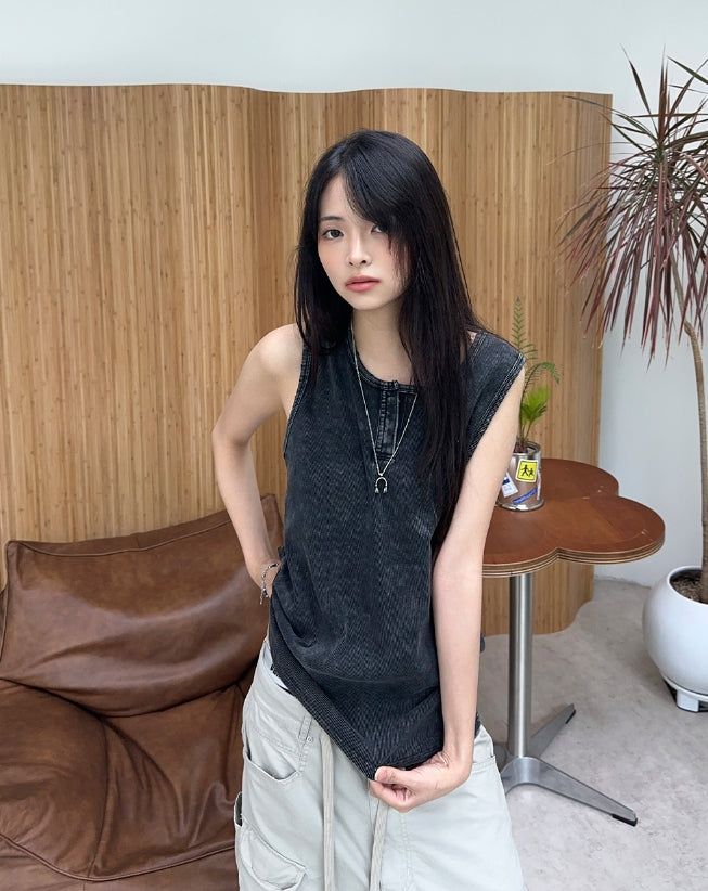 Headphone pendant chain necklace