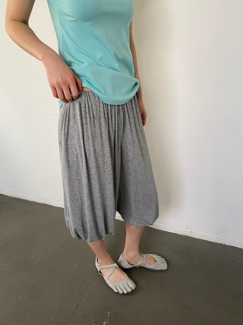 another language（アナザーランゲージ）の「cozy shirring capripants（Pants）」