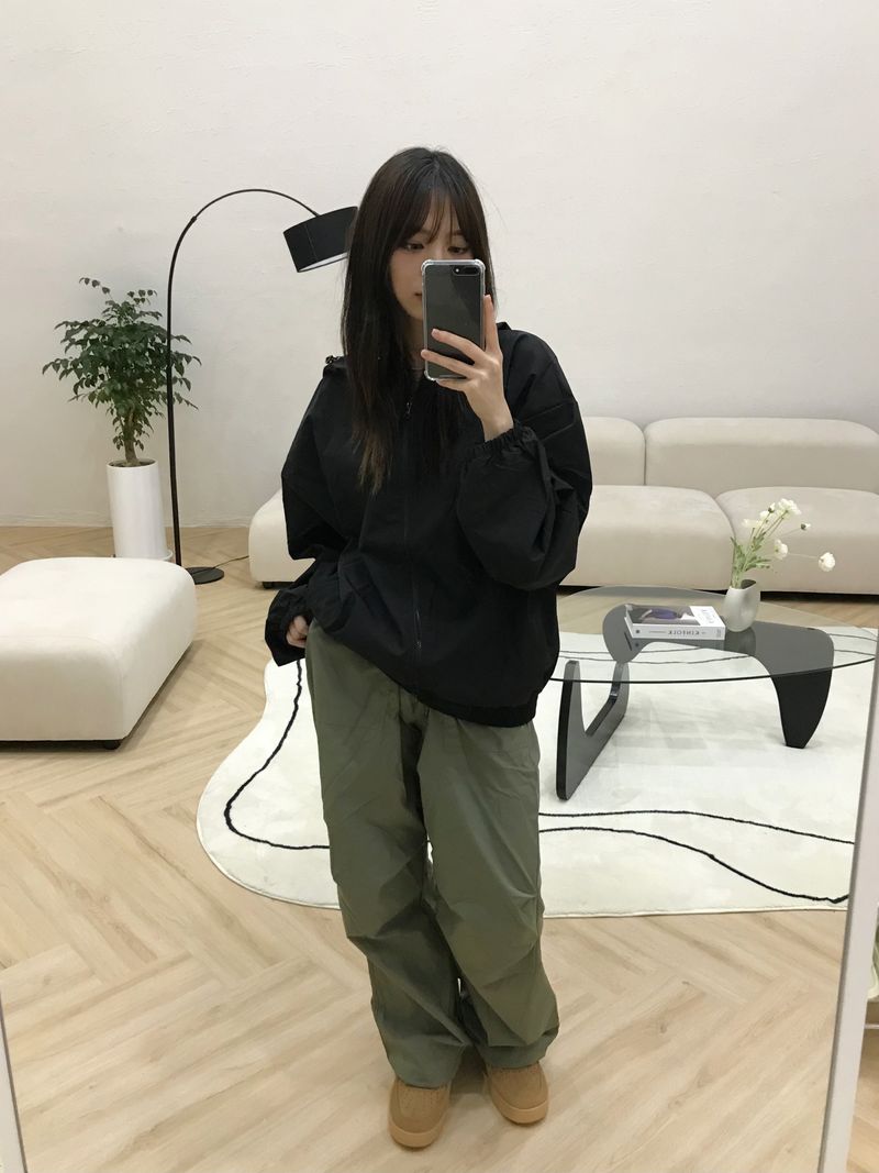 Dixie set up windbreaker