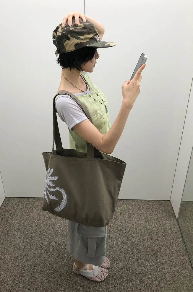 DANDELION PATCH TOTE BAG