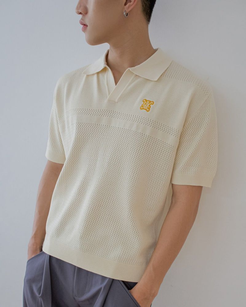 DVRK PRIVÉ BUTTONLESS POINTELLE KNITTED POLO - CREAM