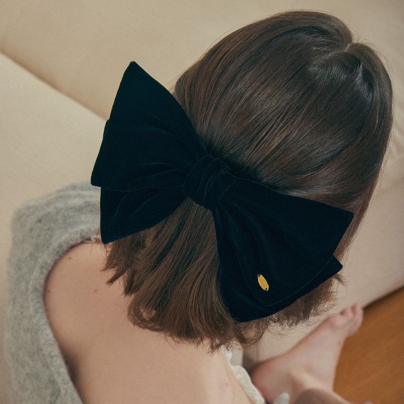 Kat Hair Clip