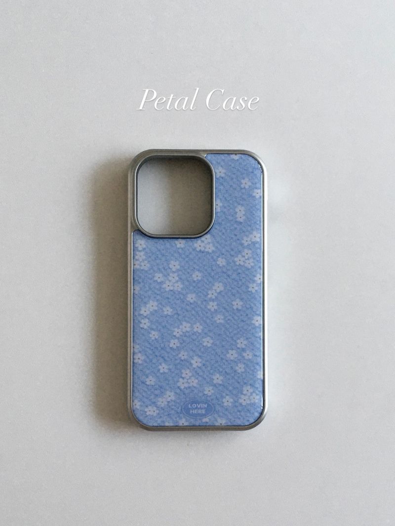 lovinhere(ラビンヒア)の「Petal Epoxy Silver Case(Smartphone Accessories)」