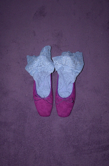 FLOWER LACE THIGH HIGH  SOCKS (2COLORS!)
