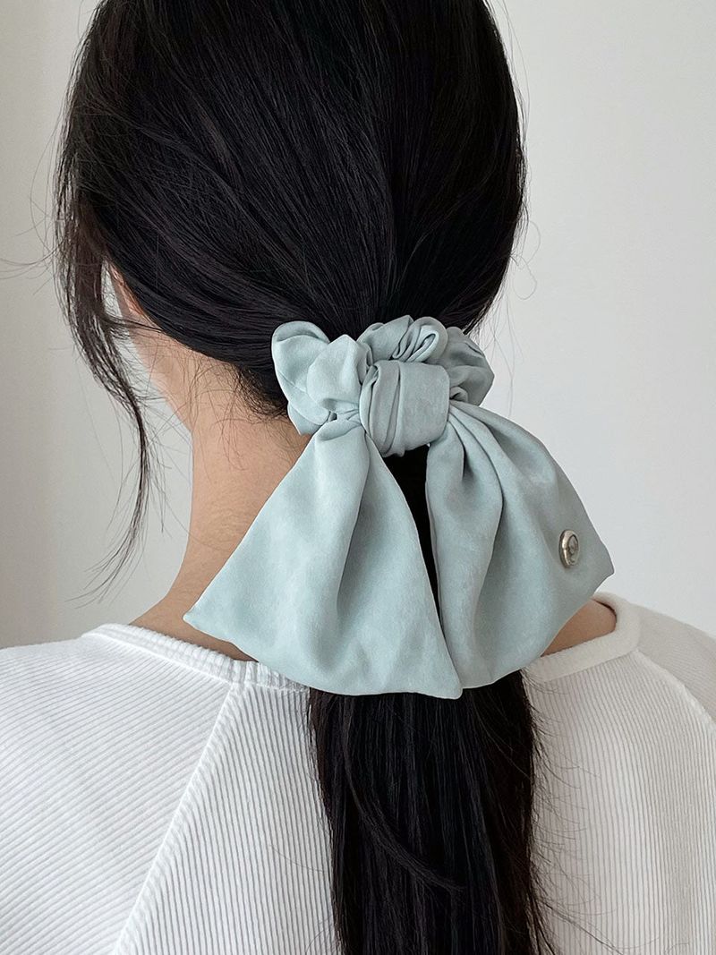 oar（オーエーアール）の「Vintage Mood Cameo Satin Ruffle Scrunchie  [Mint]（Hair Accessories）」