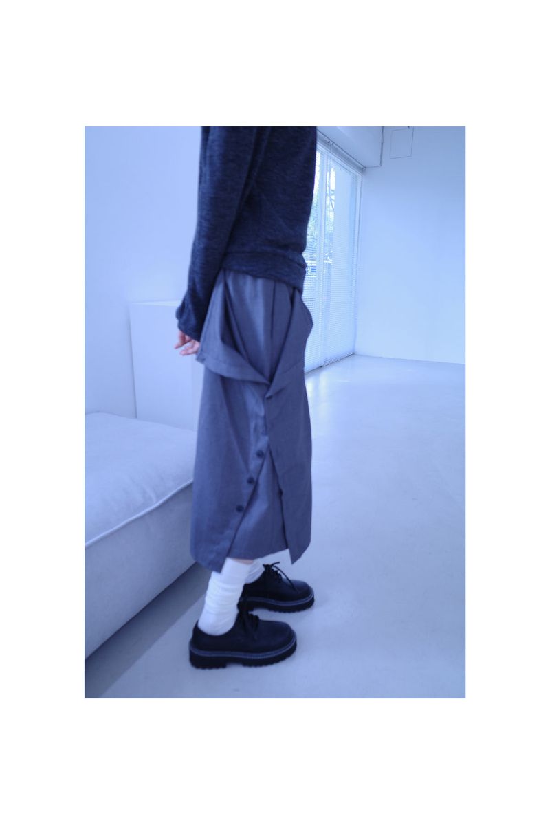Maroon button bermuda pt (3color)