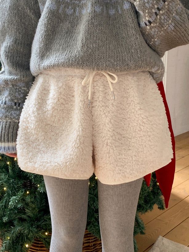 SHOPPERLAND(ショッパーランド)の「#FG Boa Fleece Banding Shorts (2color)(Pants)」