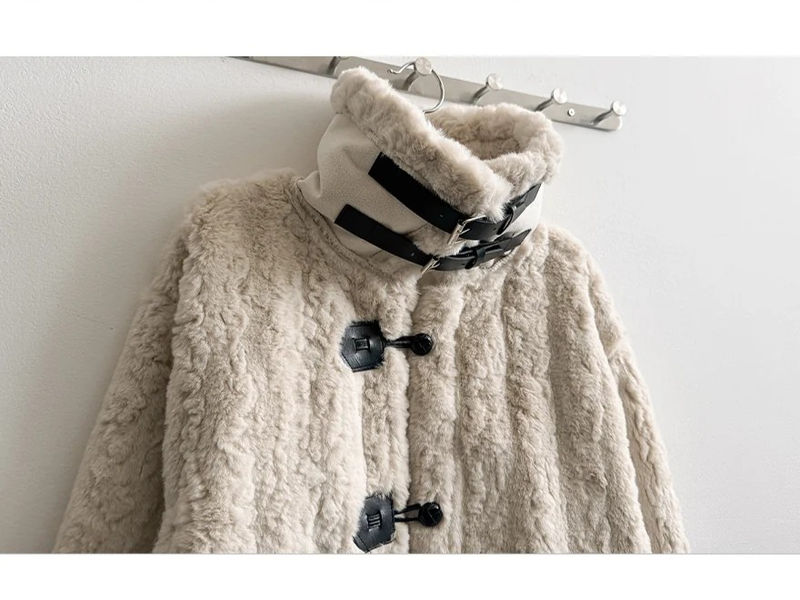 Sheep High Neck Fleece Mustang Jacket