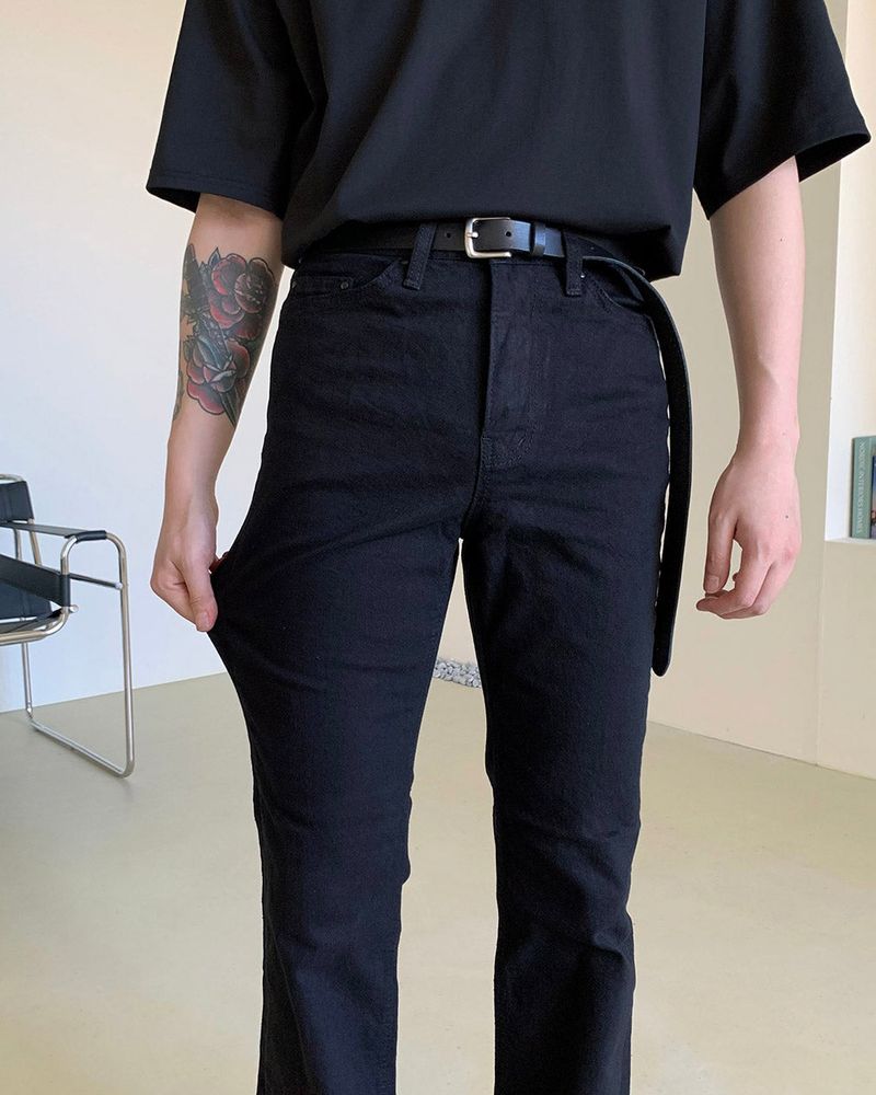 MG601 Semi boot cut black jeans