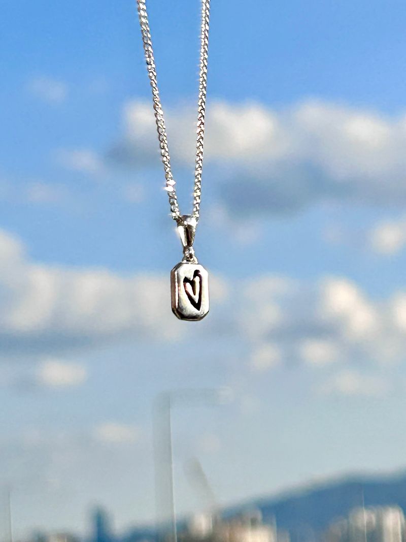necklace OSL logo play part.3  {MADE}