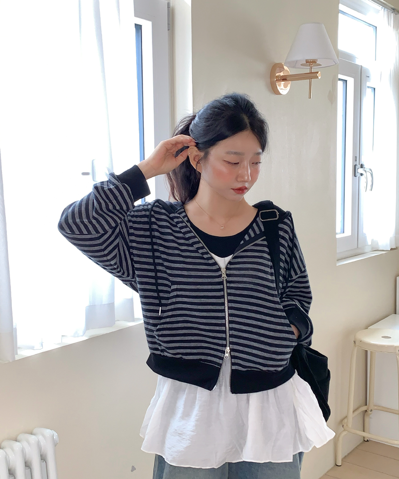 Holic Dangora Knitwear Hooded Zip-Up