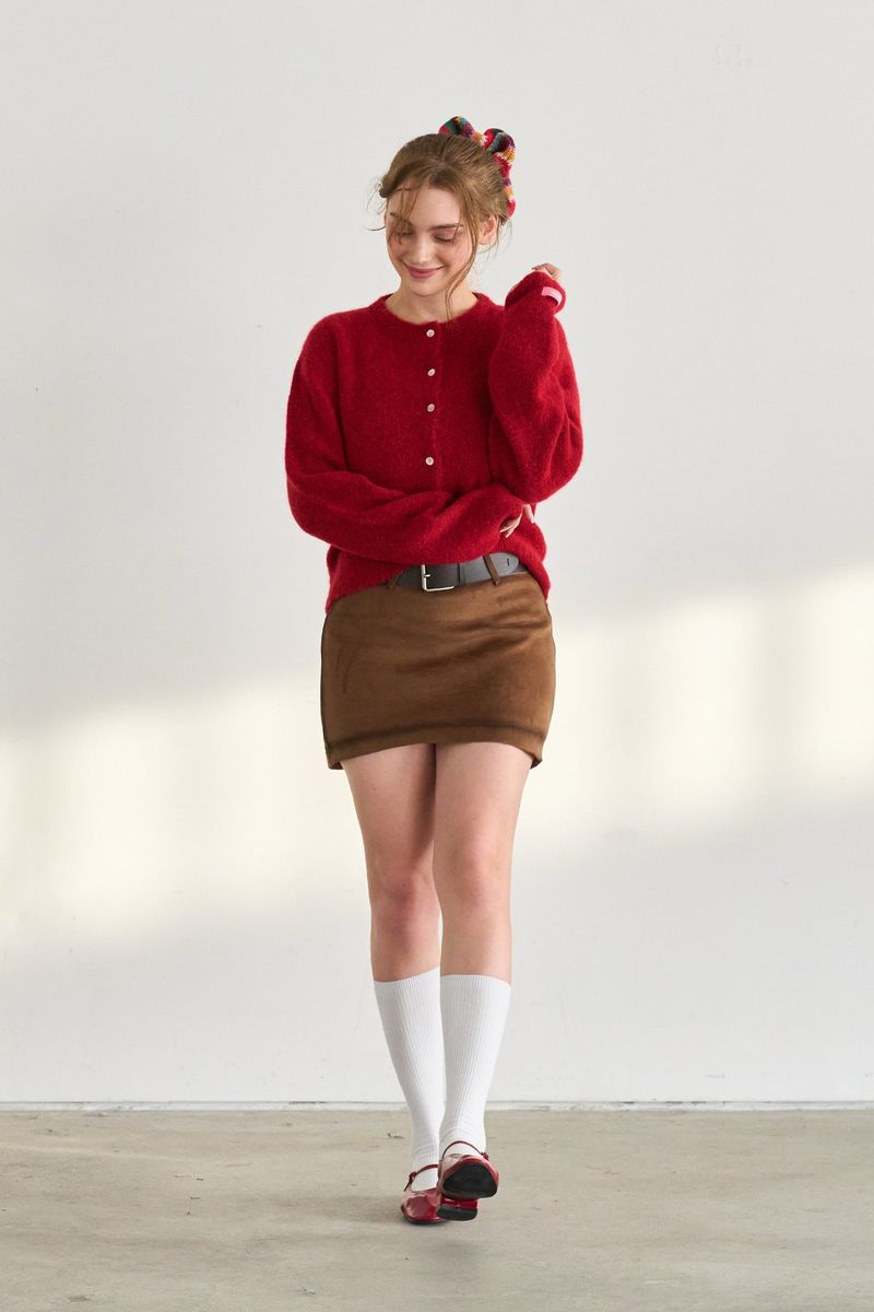 CLASSIC BUTTON CARDIGAN RED