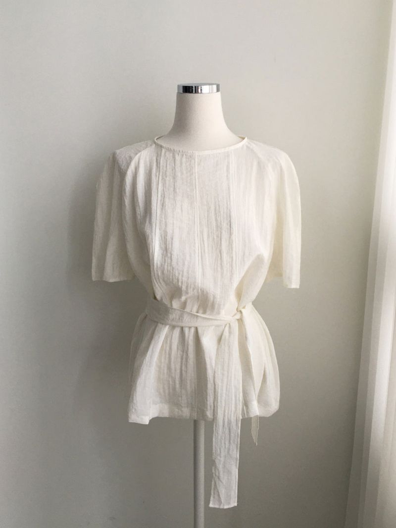 Current loose tie blouse