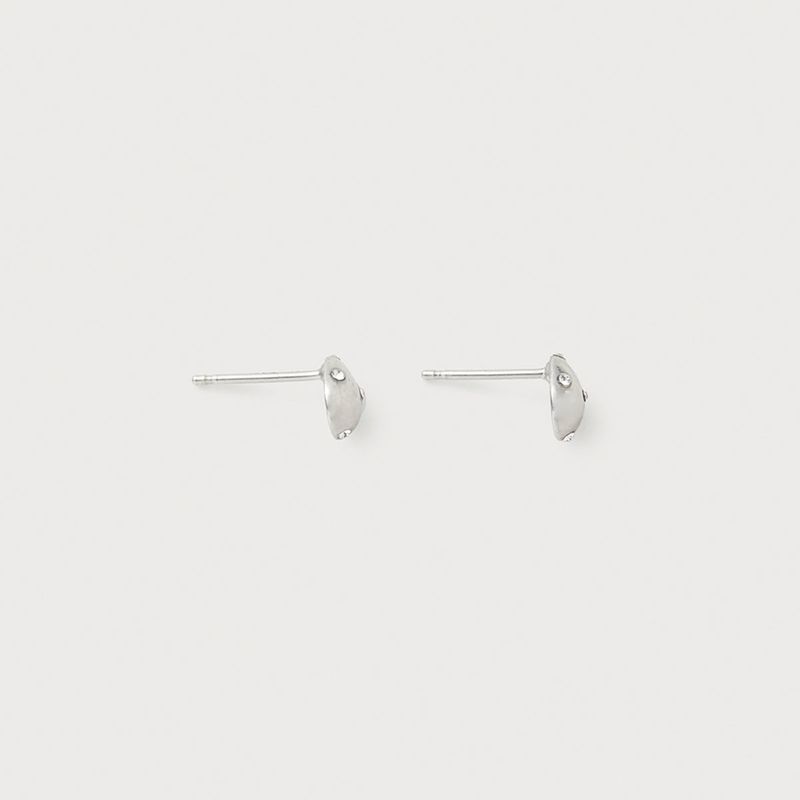 Tiny Egg Pearl Studs