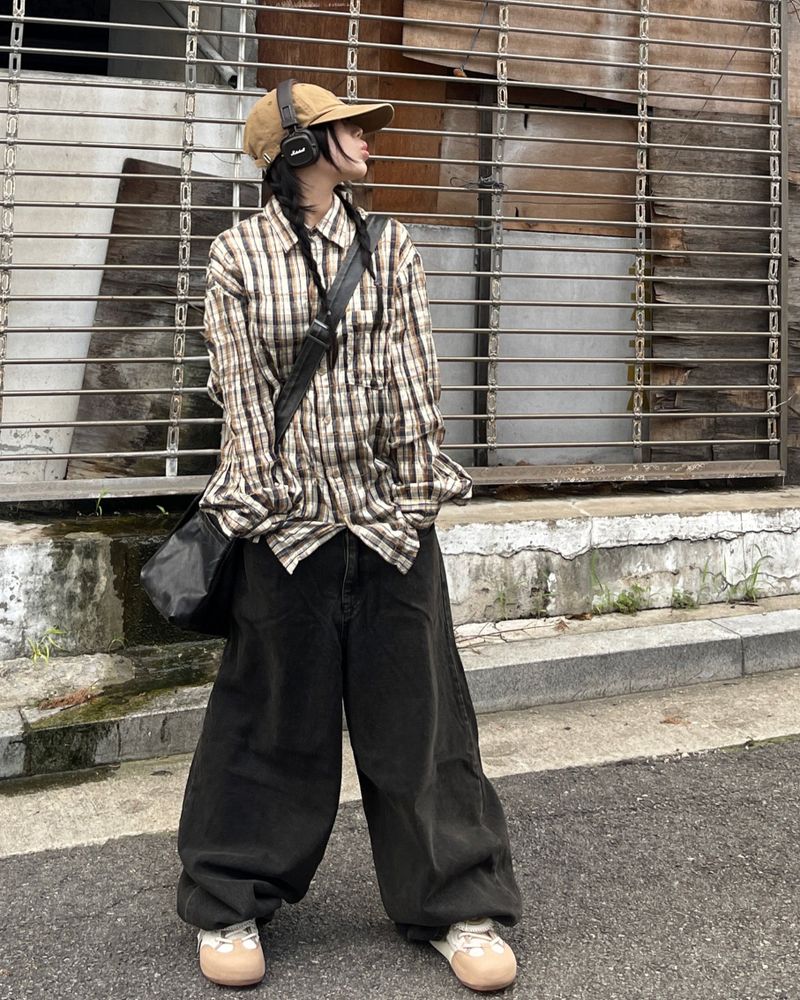 heenytsuki（ヒニツキ）の「Darky wide balloon denim pants（Pants）」