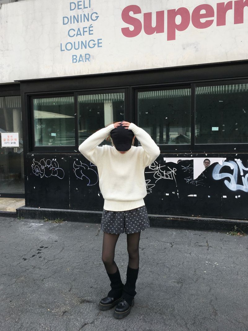 Slit Wave Golji Leg Warmers (3c)