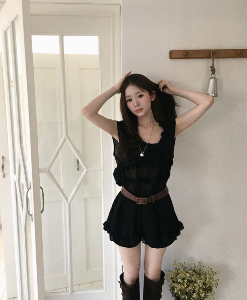 cloudemotion（クラウドエモーション）の「bennett chiffon & frill tiered bl / ops（Tops）」