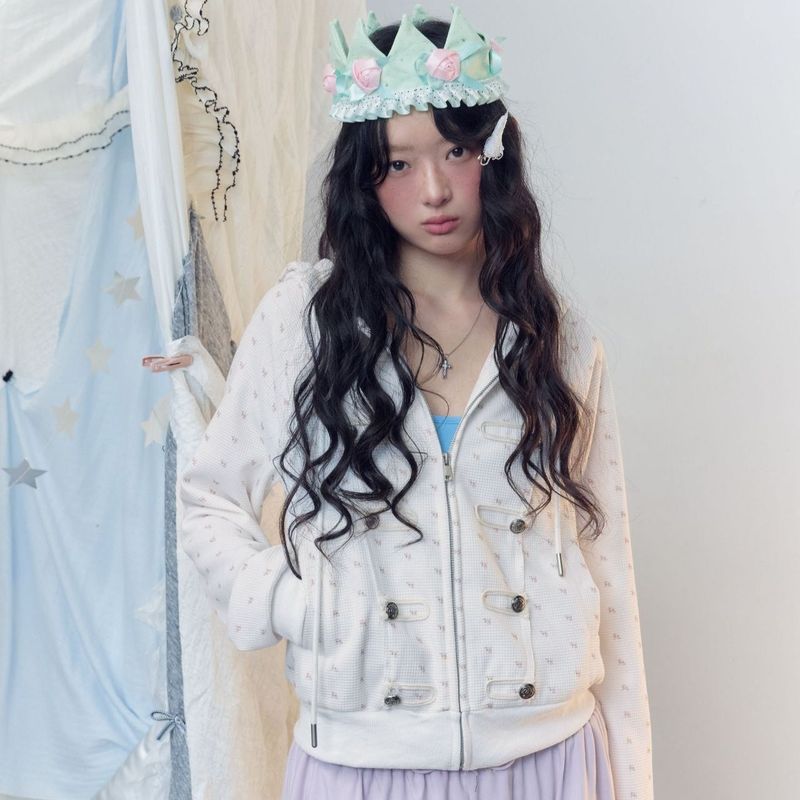 La mode MAQI（ラ モード マキ）の「ヴィンテージ フローラル ワッフル ナポレオン ボタン フーデッド ジップアップ ジャケット（ジャケット/アウター）」