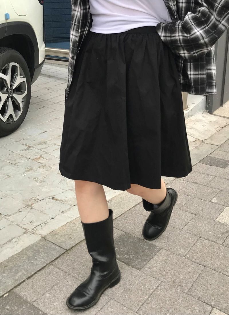 Arco iris(アルコイリス)の「Anna flared midi skirt(Skirts)」