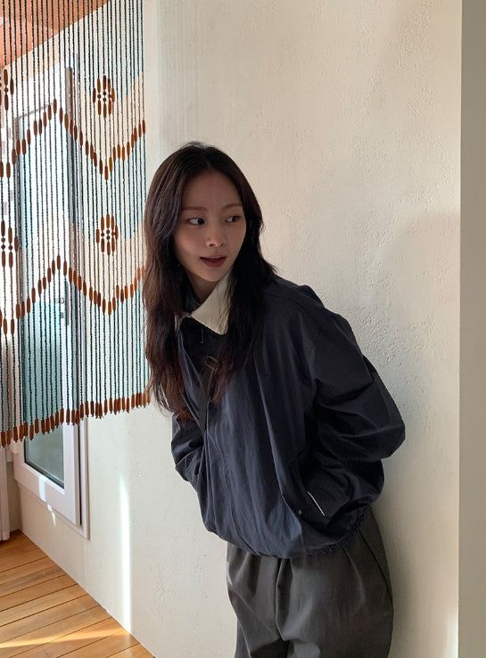Tupe Coloring Collar Matching Collar Blouson Jumper