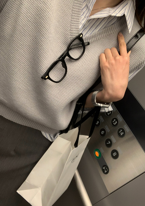 [Lè made/7,000 Sold] ルメイド ベーシック Vネック ベスト