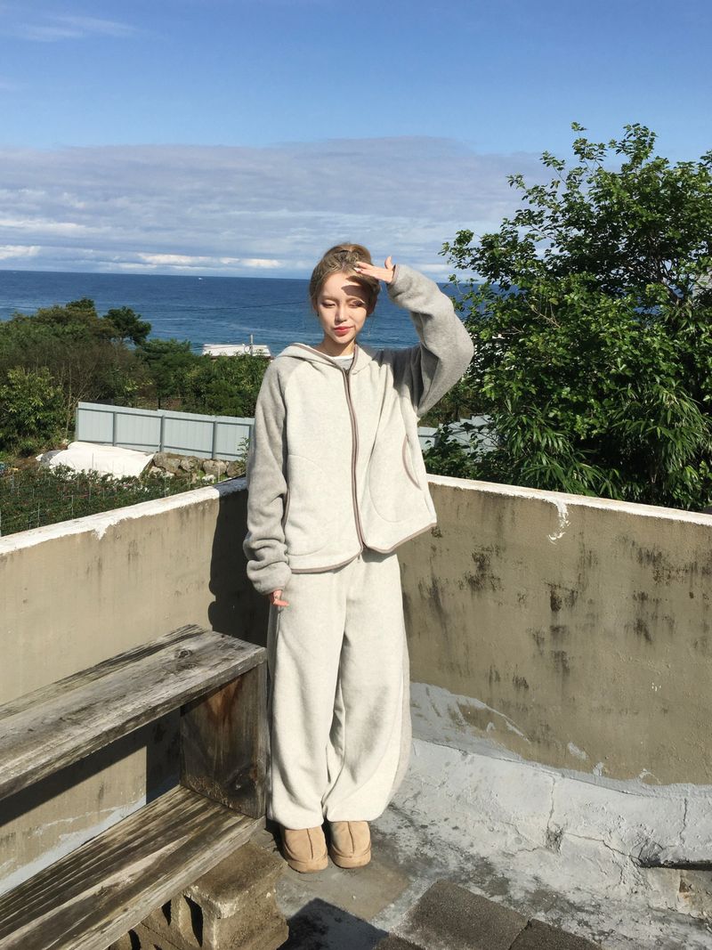 [SET] Fluffy Winter Fleece Zip-Up (3c)