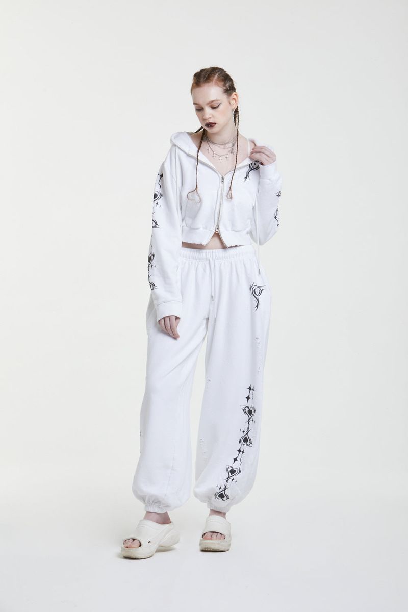 TRIVAL CROPPED HOODY