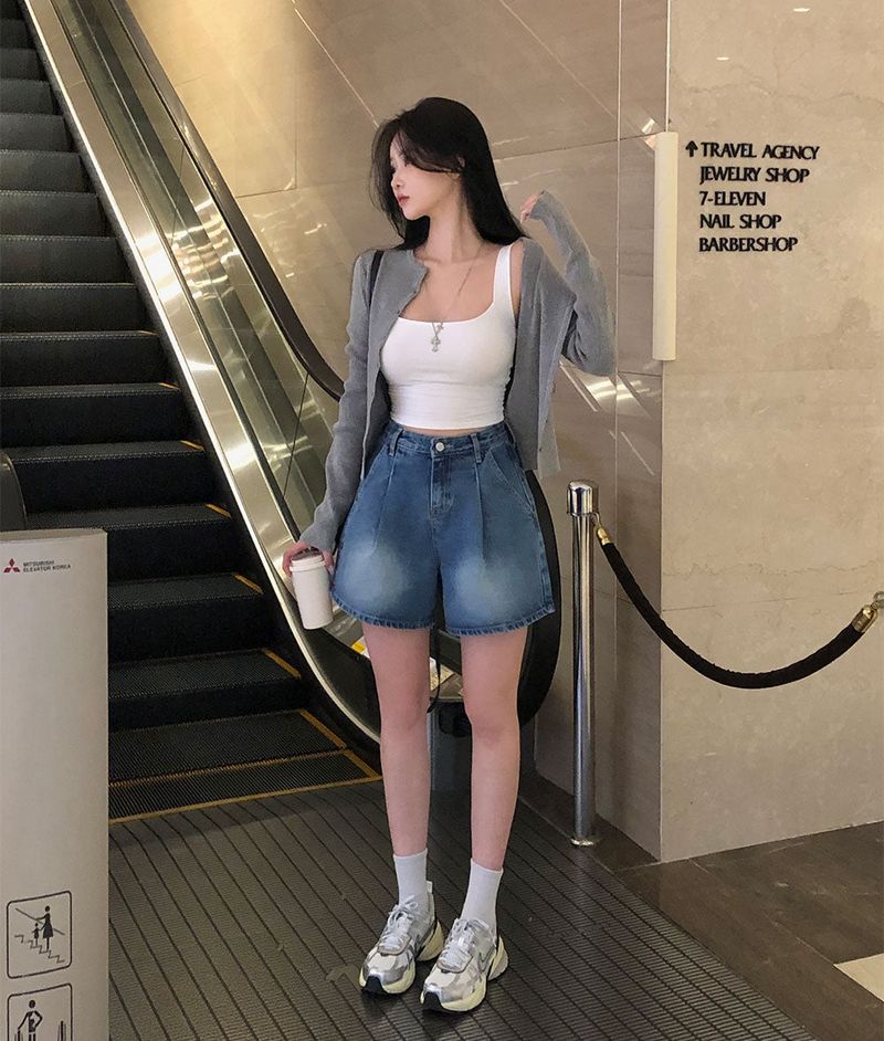 [BELLIDE MADE] Pintuck A-line denim shorts