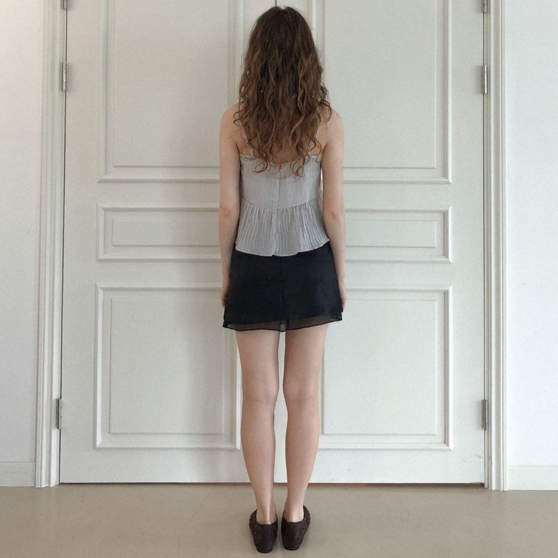 Maga sleeveless blouse (light gray)
