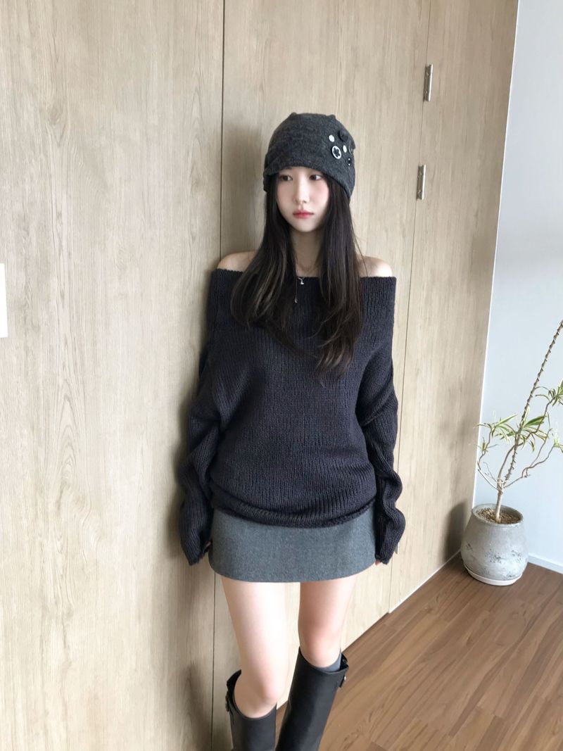 Lev wool mini skirt (2 colors)