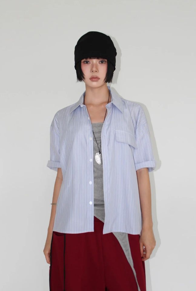 AAKE（アケ）の「STRIPE CROP HALF SHIRT（Tops）」