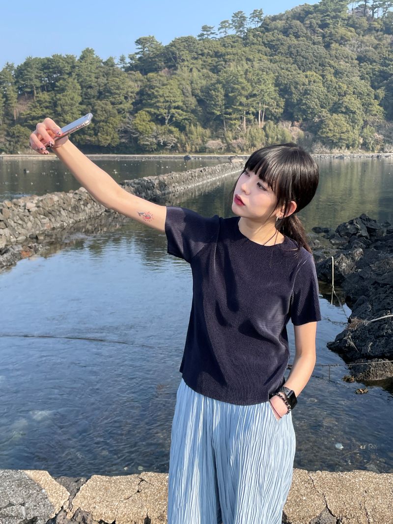 Pleats T-shirts