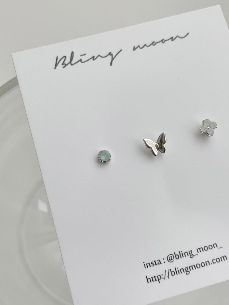 Blingmoon（ブリングムーン）の「[3 set] グリニティバタフライピアスセット（アクセサリー）」