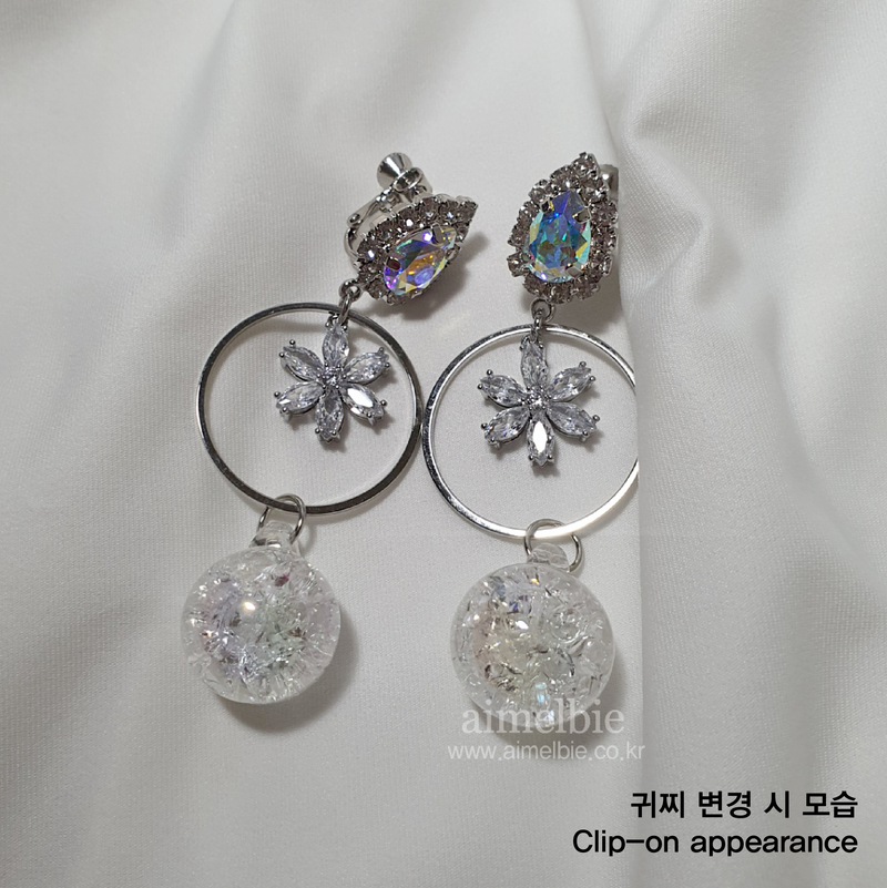 Icy Bloom Earring - Light Blue