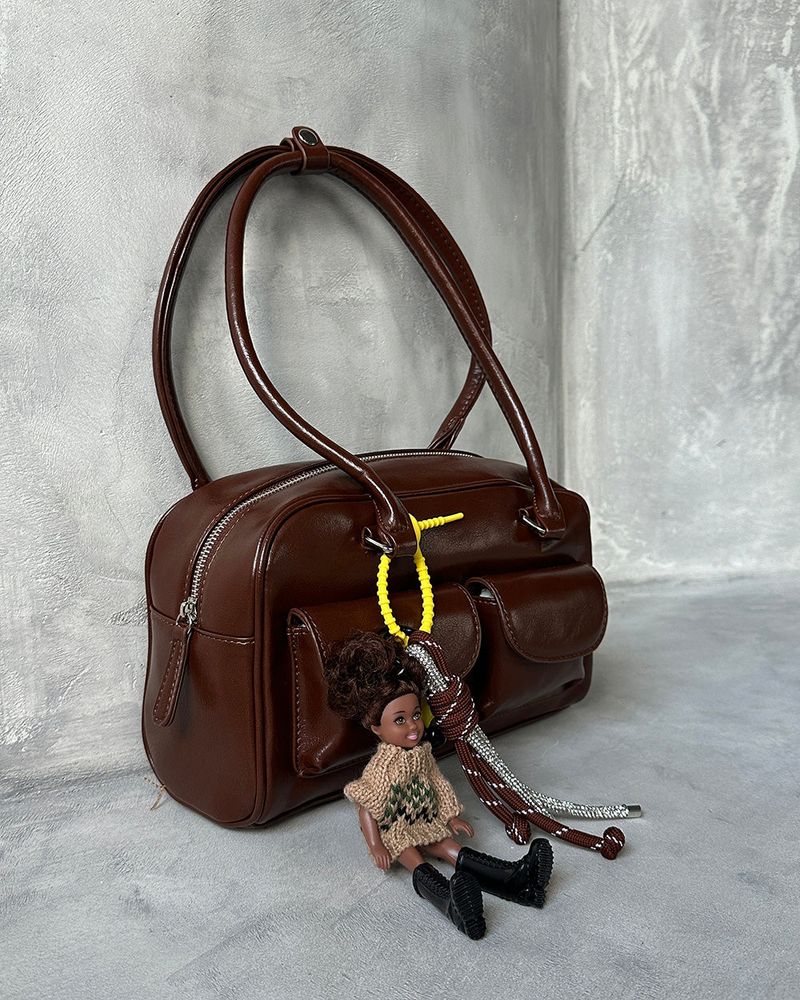 Mute Pocket Back Shoulder Bag