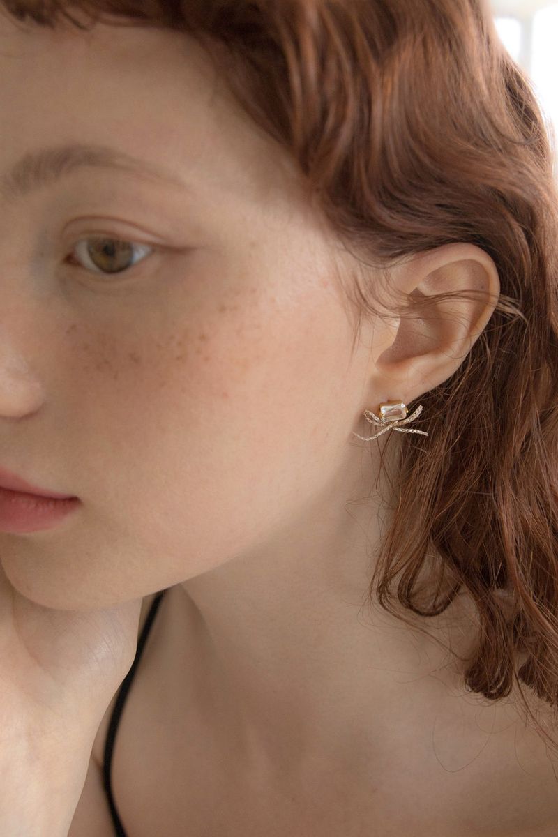 Crystal with ribbon tie earring (3colors)