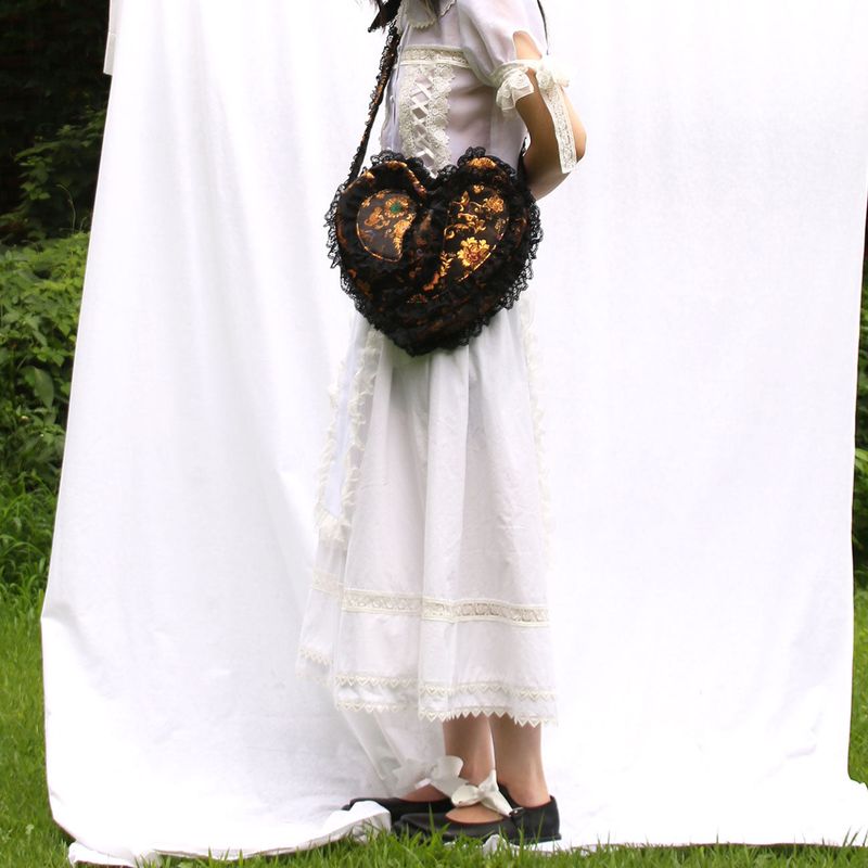 Heart-shaped Taeguek Bag
