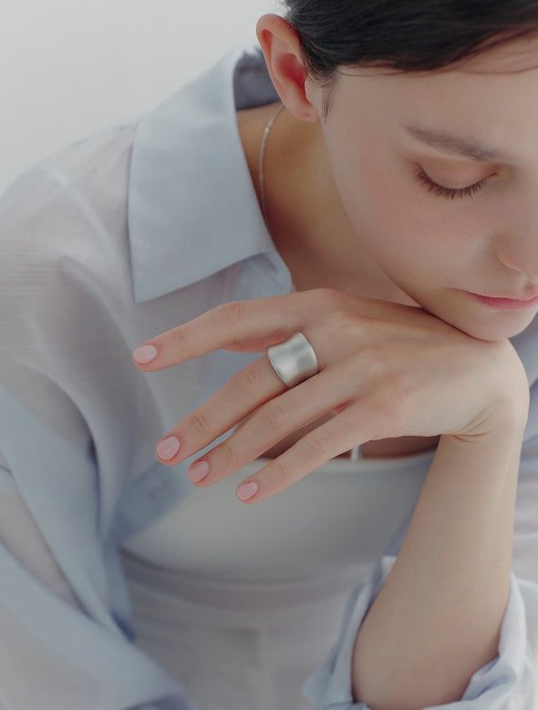hyeres lor（イエール・ロール）の「26SS★ [Premium Plating] H Edition AB Bold Wave Ring（Accessories）」