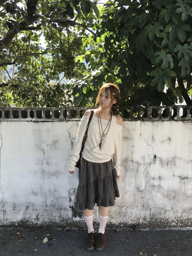 Lodi dot off-shoulder knit