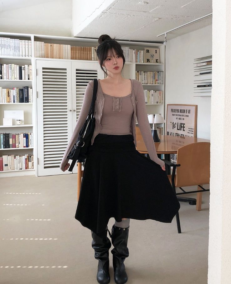 Ropi Pocket Cutting Sleeveless Cardigan Set