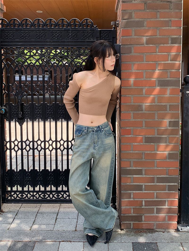 BACK POCKET WIDE JEANS