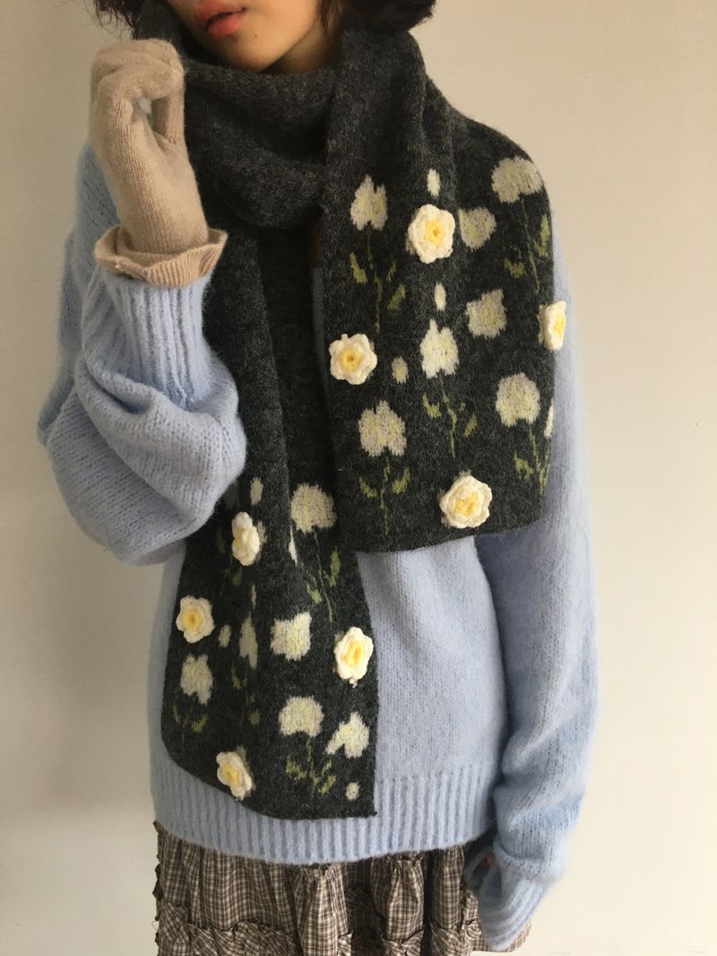 Daisy Wool Touch Muffler (2color)