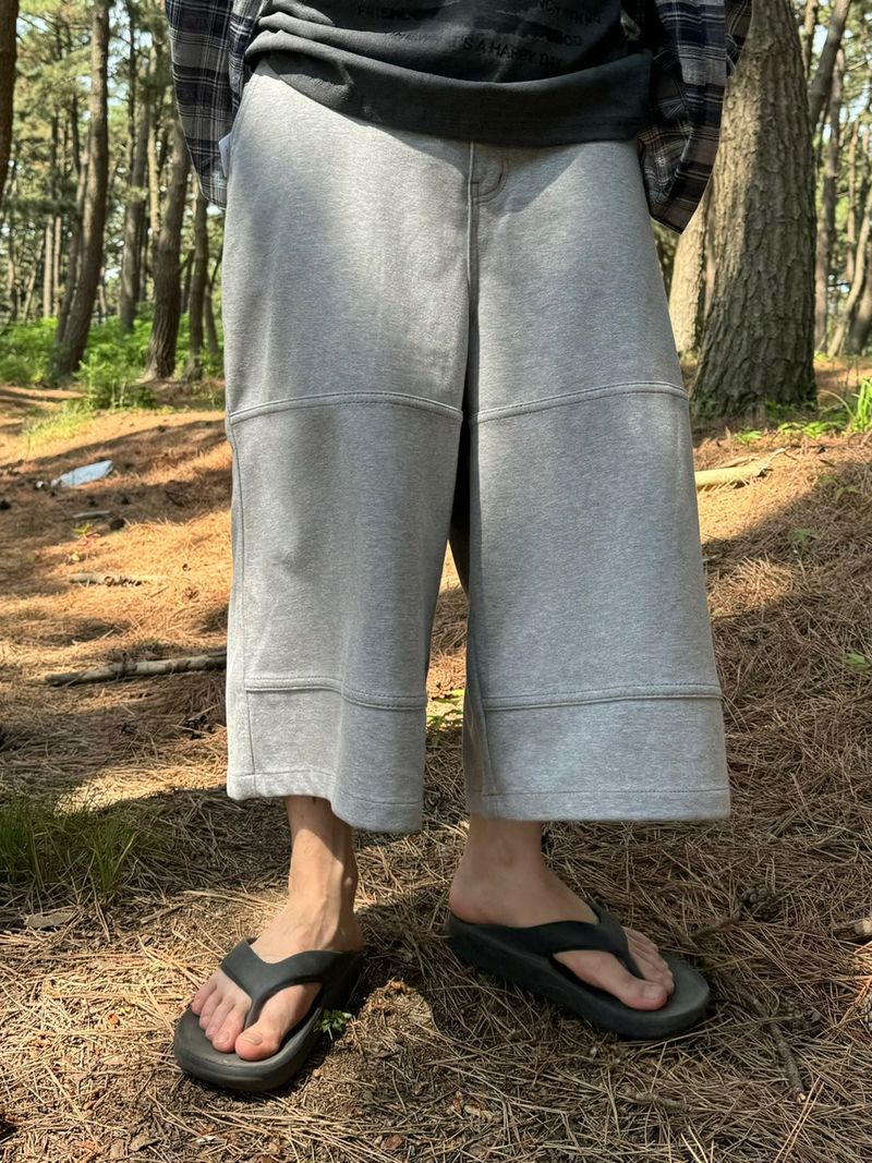 Unique cutting line low sweat bermuda pants 2C