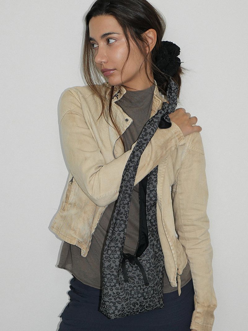 VOOR(ボル)の「Flower Jacquard Knot two-way Mini Bag_Grey(Bags)」
