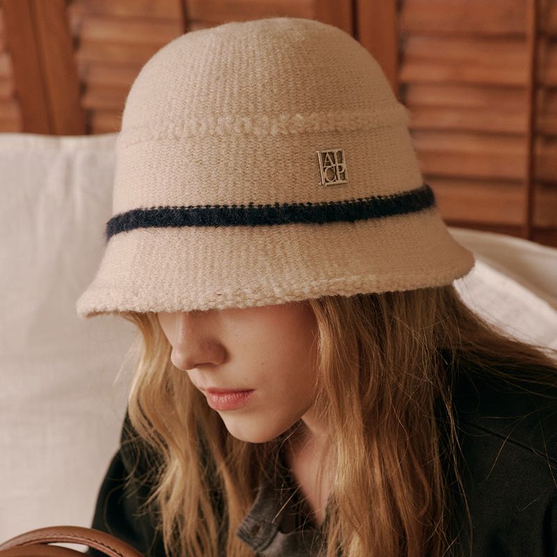 Line Layered Bucket Hat (Ivory)