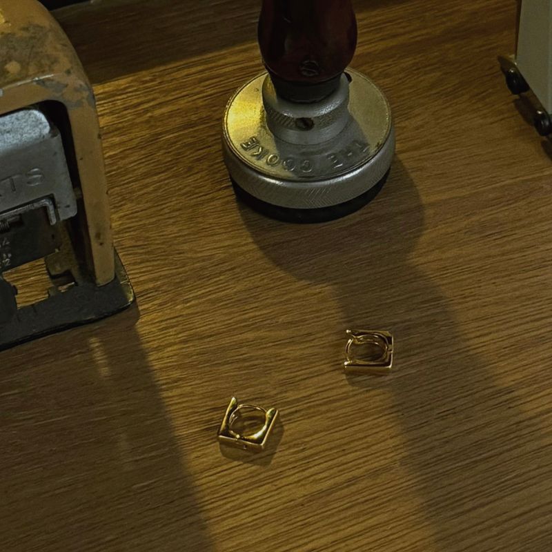 Basic square ring earring(Gold)