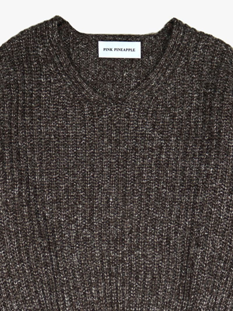 BASIC VOLUME V-NECK SWEATER