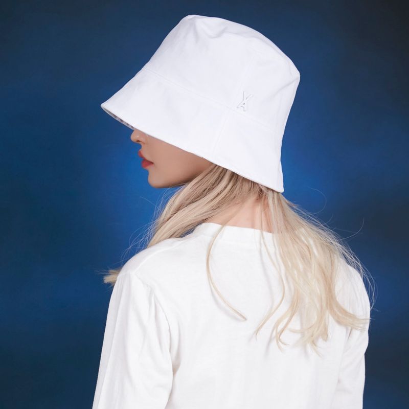 Stud drop over fit bucket hat WHITE